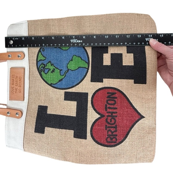 NWOT Brighton “Love Makes the Earth Go Round” Jute Tote Bag with Leather Handles - Picture 8 of 10